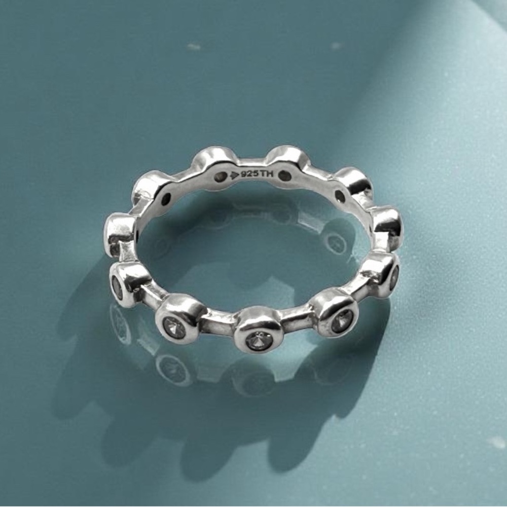 R2063 Retired Silpada 925 Sterling Silver Cubic Zirconia CZ Ring Size 6.5 6 1/2